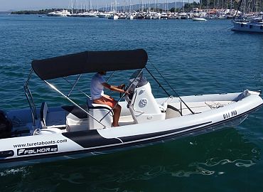 Falcor 22 Rent a Boat Murter 11
