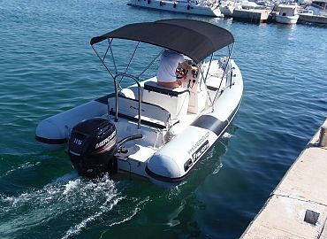 Falcor 22 Rent a Boat Murter 12