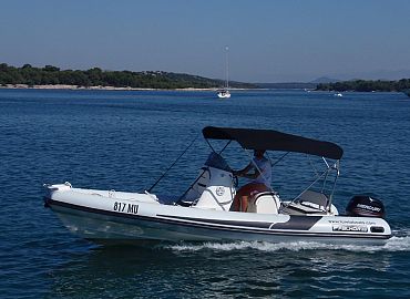 Falcor 22 Rent a Boat Murter 13