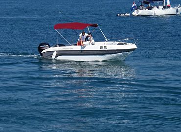 Speedy Evo 590  Rent a Boat Murter 5