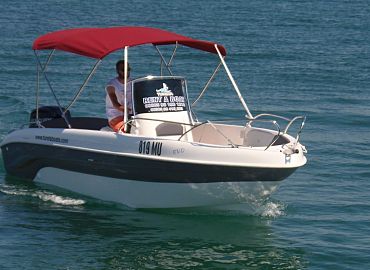 Speedy Evo 590  Rent a Boat Murter 7