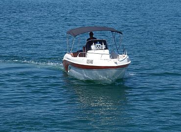 Speedy Extasy 610  Rent a Boat Murter 11