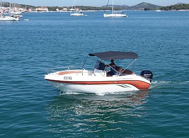 Speedy Extasy 610  Rent a Boat Murter 15