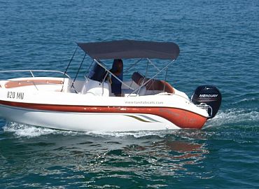 Speedy Extasy 610  Rent a Boat Murter 9