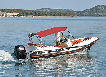 ZAR 65 gumeni gliser za najam na Murteru3